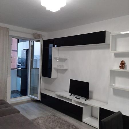 Luxury Daniel Apartament Residence Militari Roşu Buitenkant foto