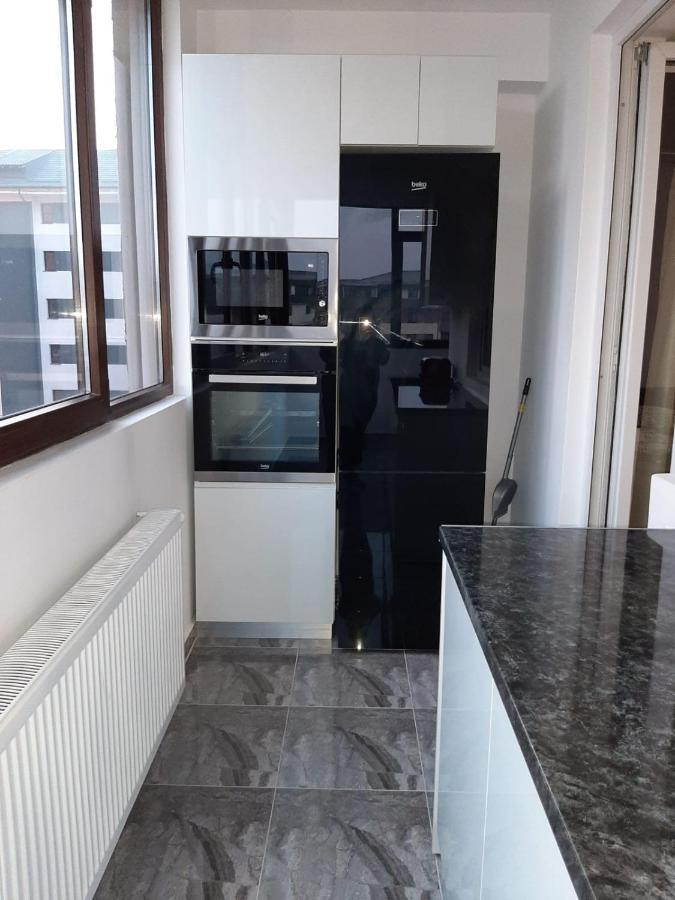 Luxury Daniel Apartament Residence Militari Roşu Buitenkant foto