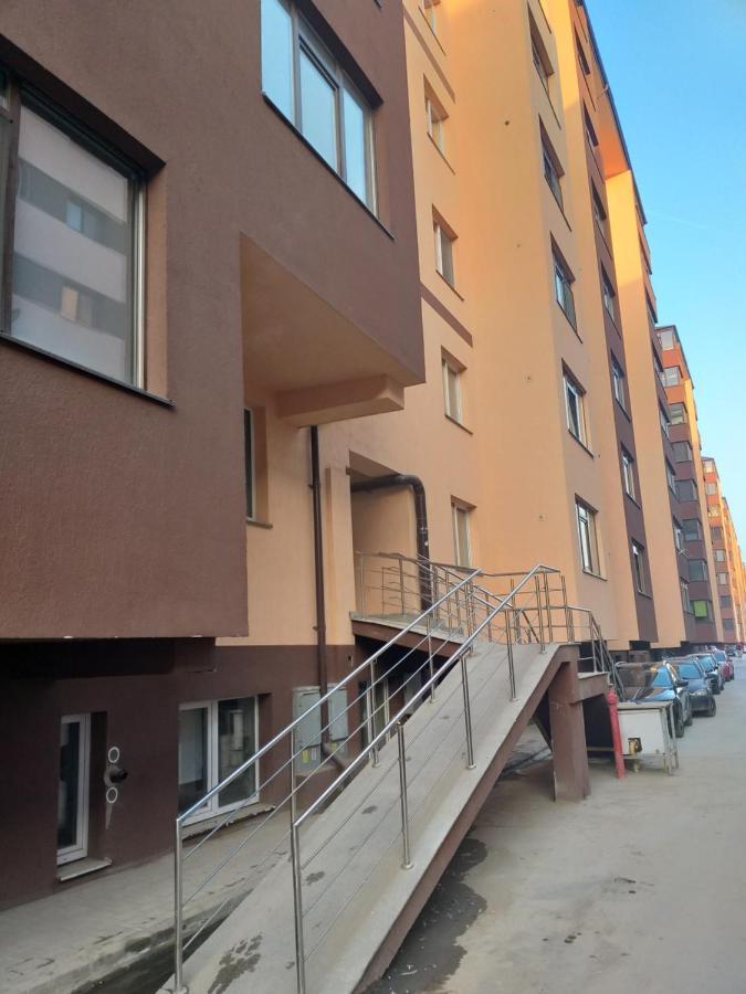 Luxury Daniel Apartament Residence Militari Roşu Buitenkant foto