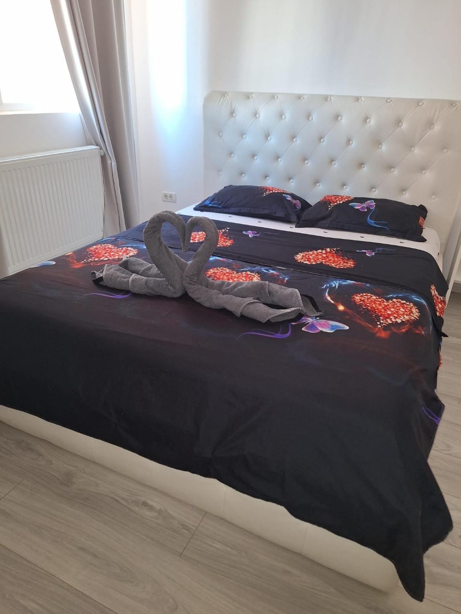Luxury Daniel Apartament Residence Militari Roşu Buitenkant foto
