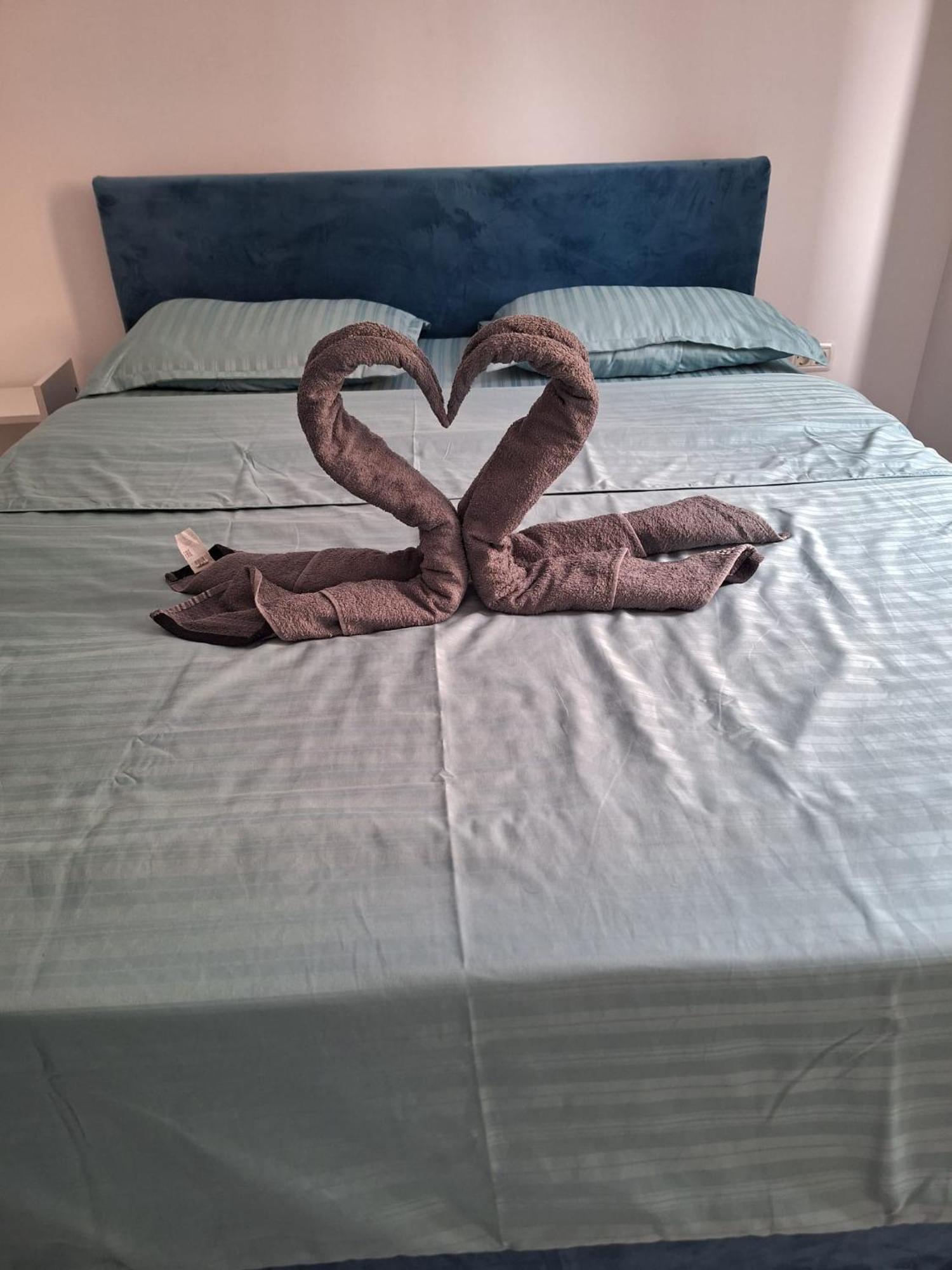 Luxury Daniel Apartament Residence Militari Roşu Buitenkant foto